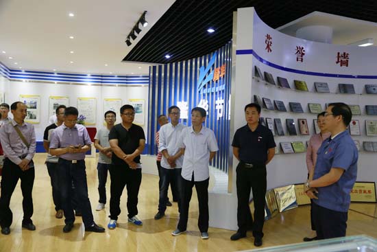 遂平县调查团到jiuyou.com调查互换非公党建工作